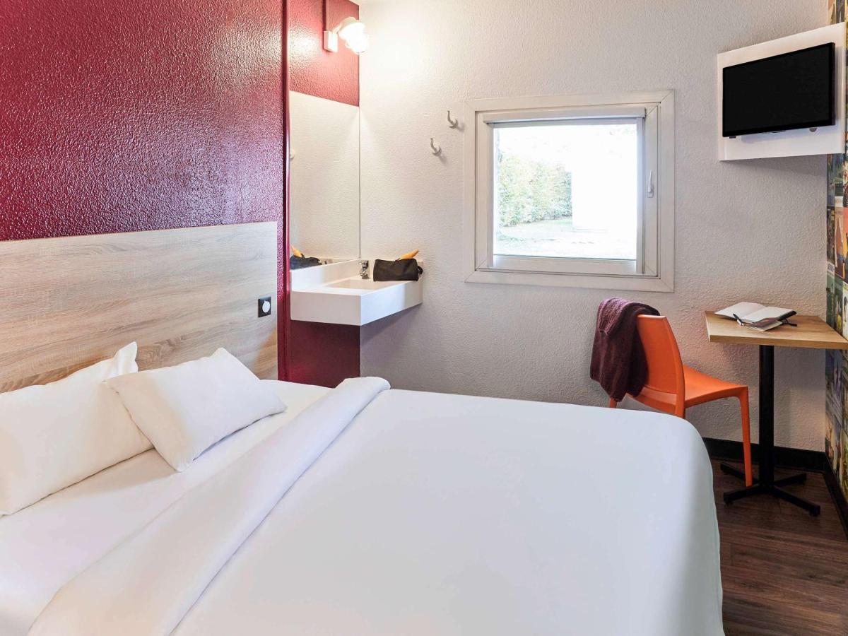 Hotelf1 Saint Witz A1 Hotel Bagian luar foto