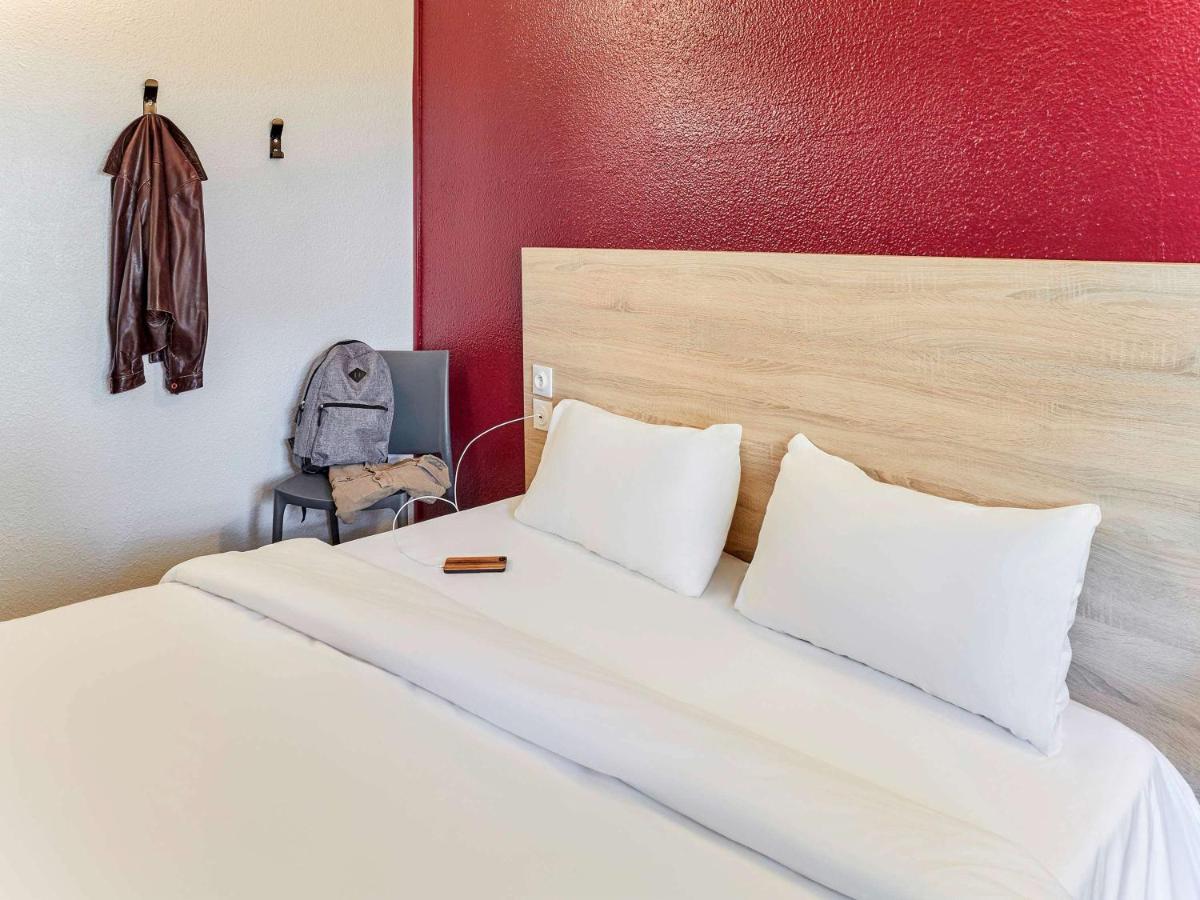 Hotelf1 Saint Witz A1 Hotel Bagian luar foto