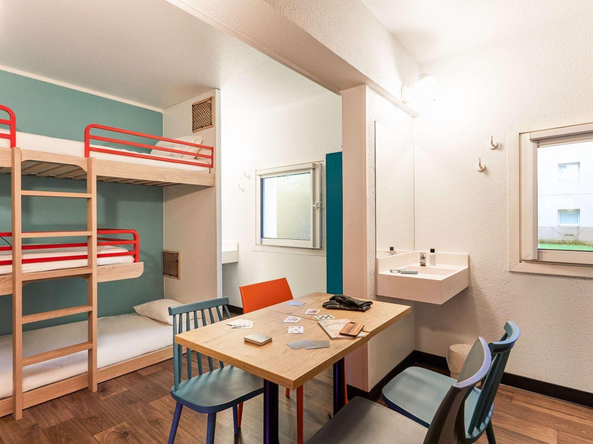 Hotelf1 Saint Witz A1 Hotel Bagian luar foto
