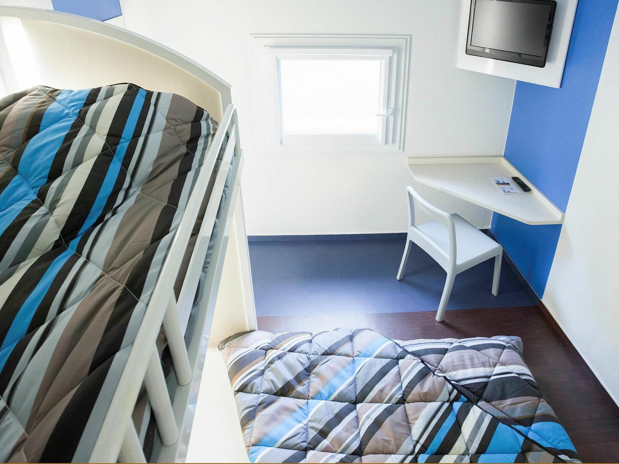 Hotelf1 Saint Witz A1 Hotel Bagian luar foto