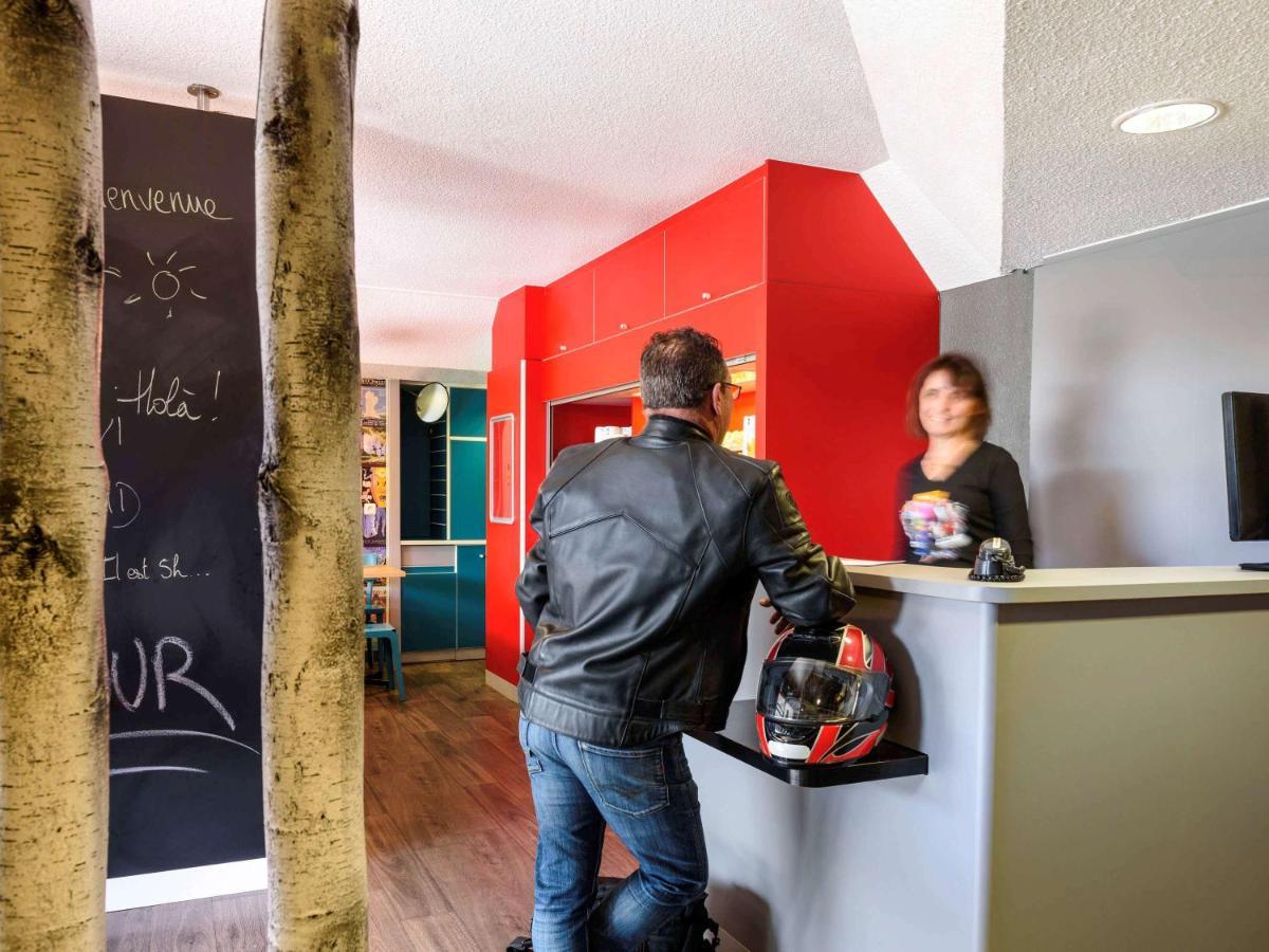 Hotelf1 Saint Witz A1 Hotel Bagian luar foto